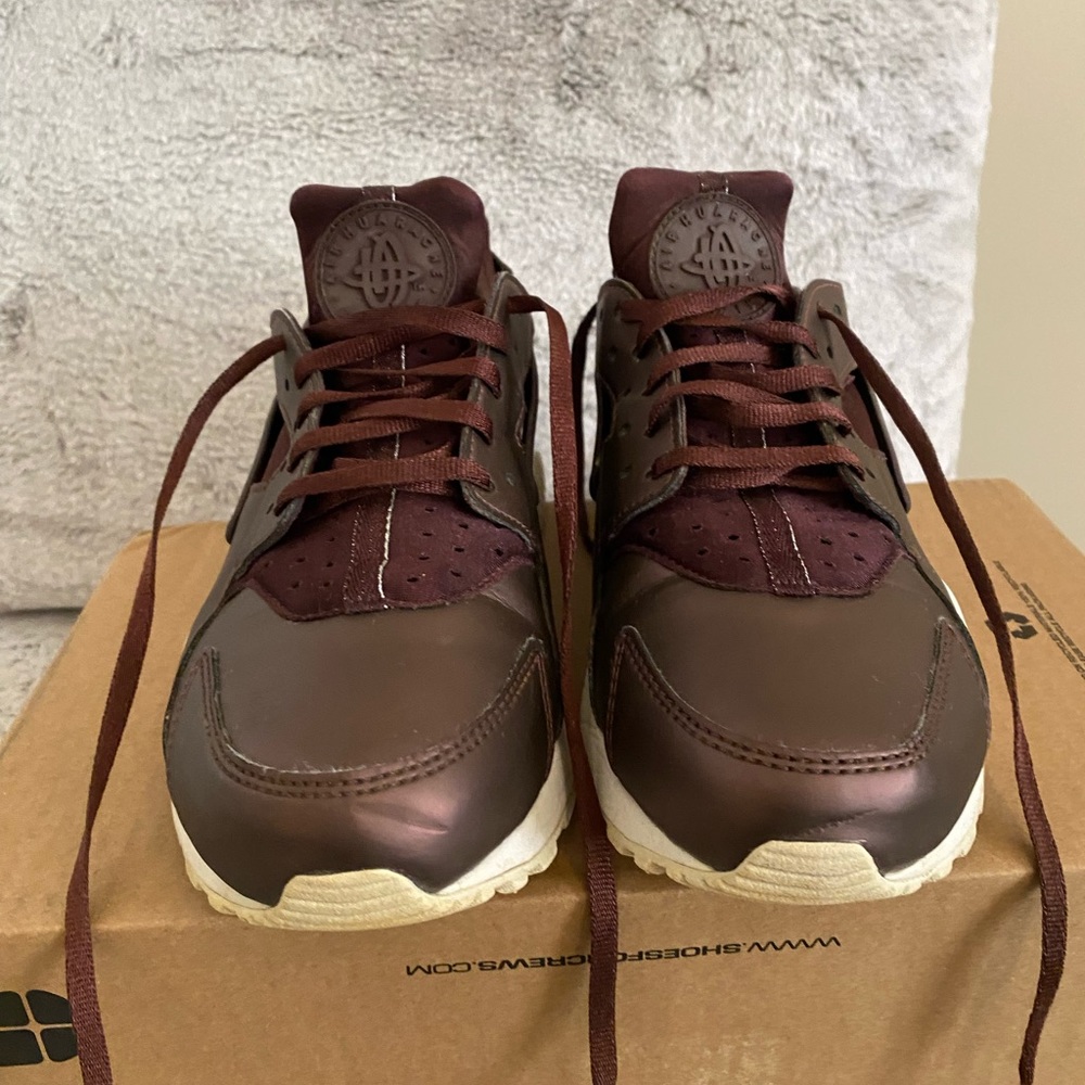 Nike Huarache Sneakers